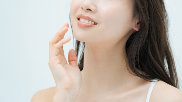 歯並びがきれいな女性の口元